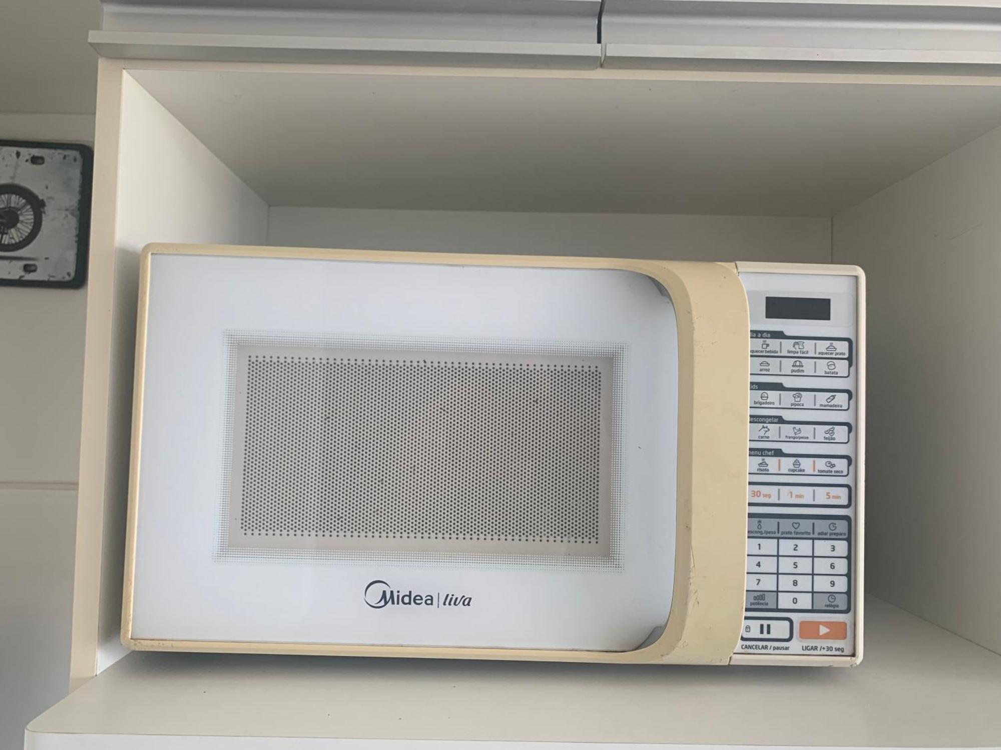 Perfeito, Completo No Centro Politico Apartamento